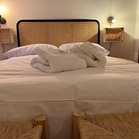 Apartamento Turistico R. Gonzalez Abreu Sewilla Zewnętrze zdjęcie