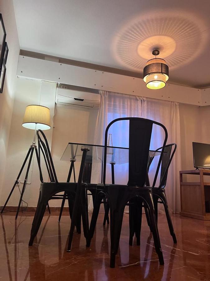 Apartamento Turistico R. Gonzalez Abreu Sewilla Zewnętrze zdjęcie