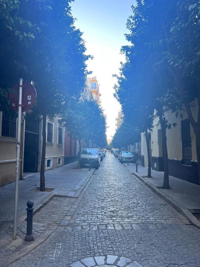 Apartamento Turistico R. Gonzalez Abreu Sewilla Zewnętrze zdjęcie