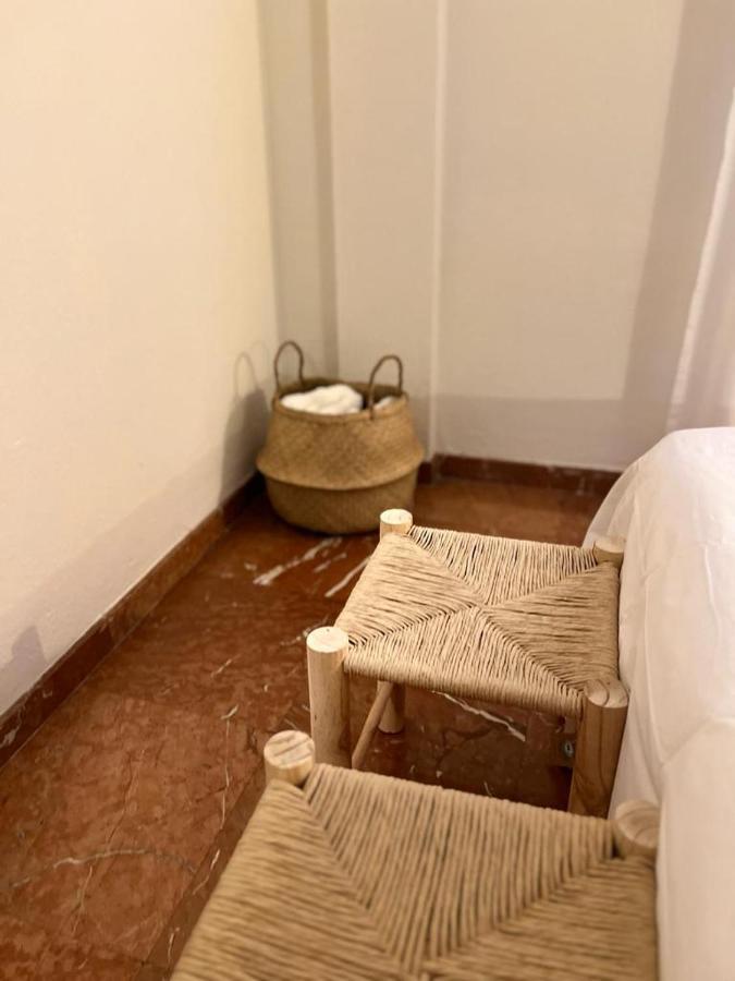 Apartamento Turistico R. Gonzalez Abreu Sewilla Zewnętrze zdjęcie