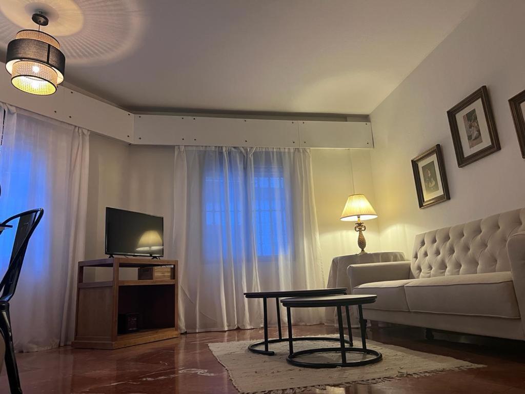 Apartamento Turistico R. Gonzalez Abreu Sewilla Zewnętrze zdjęcie